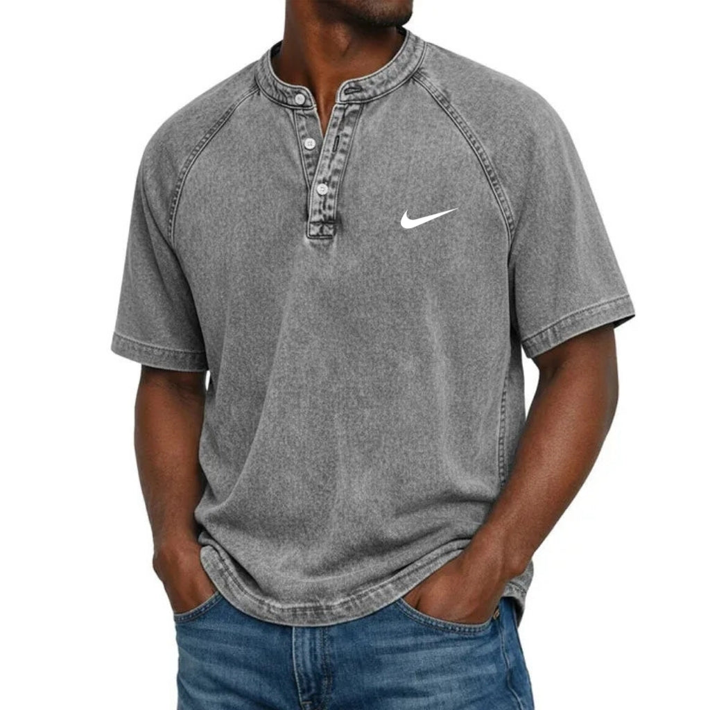 T-Shirt Henley a Manica Corta con Texture Lavata