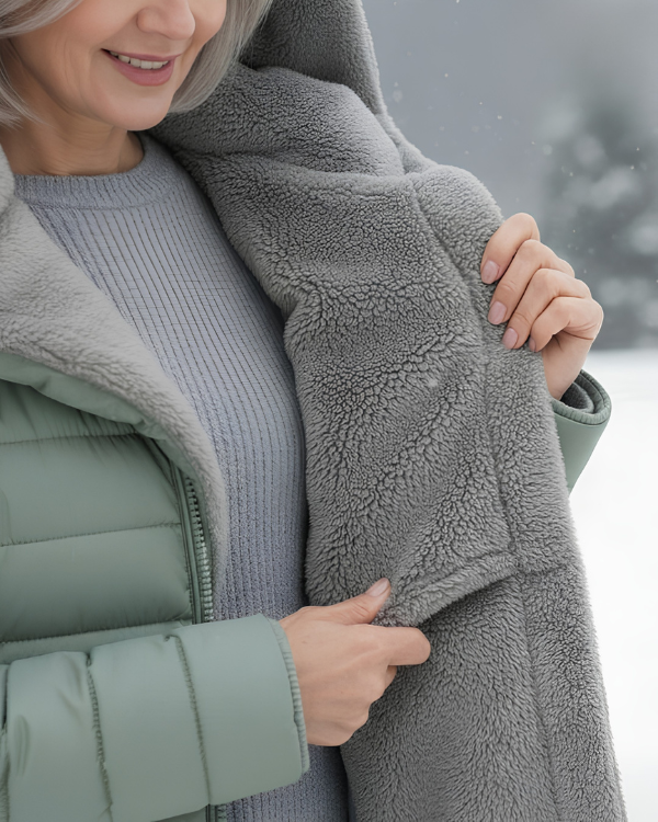 Cappotto Lungo Trapuntato con Cappuccio